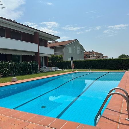 Bardolino Lake Apartments Bagian luar foto