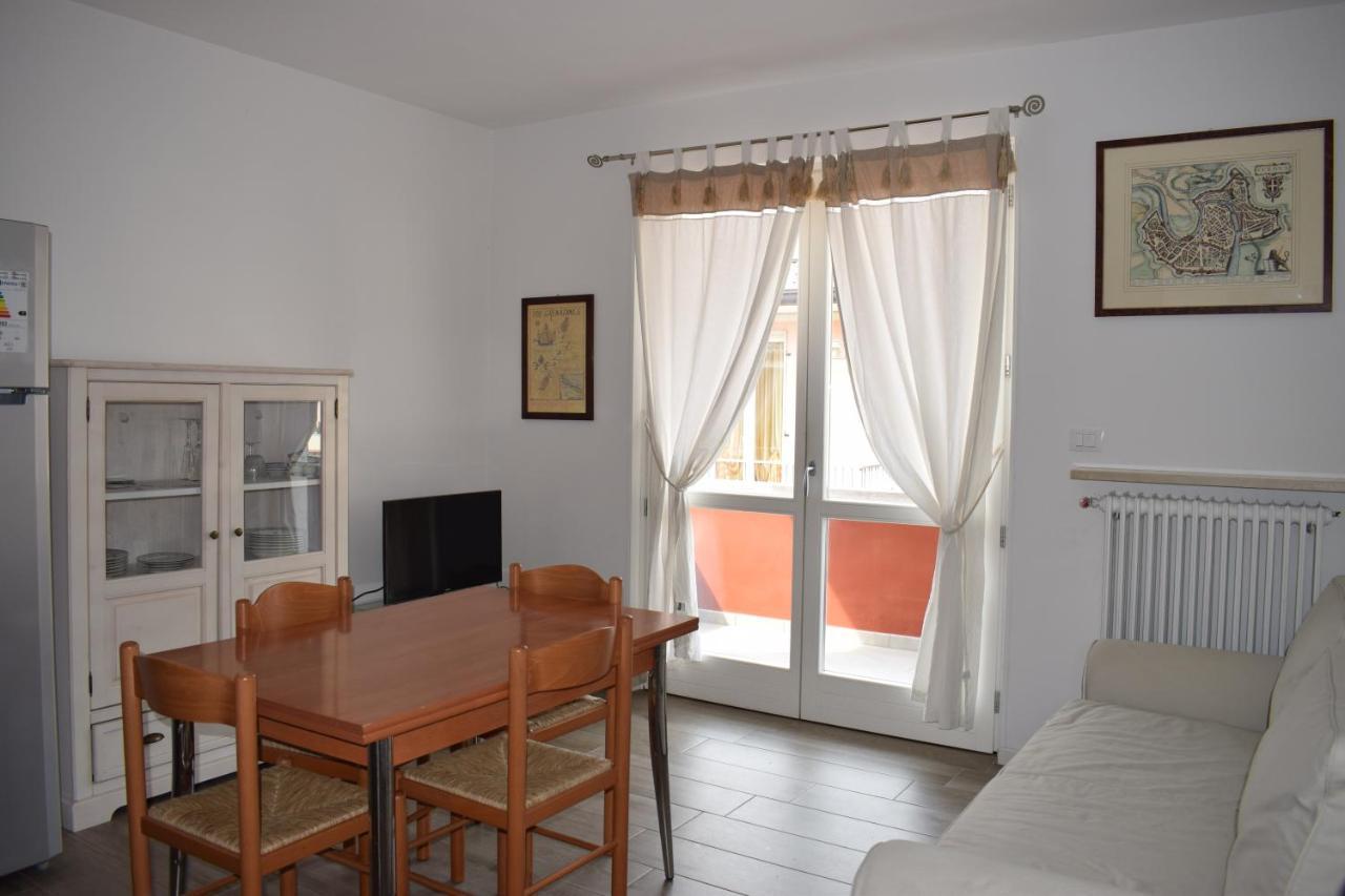 Bardolino Lake Apartments Bagian luar foto