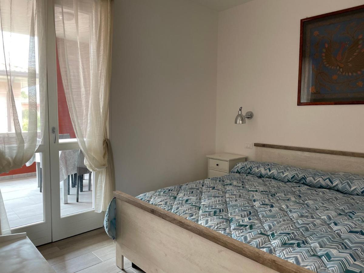 Bardolino Lake Apartments Bagian luar foto