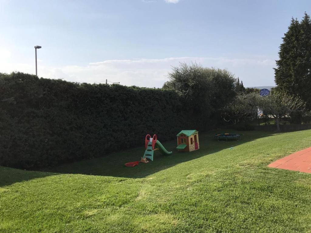 Bardolino Lake Apartments Bagian luar foto