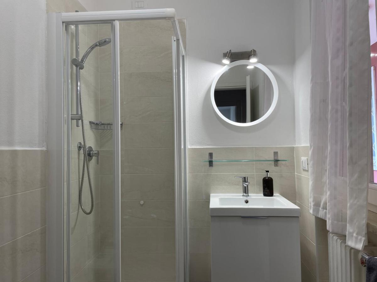 Bardolino Lake Apartments Bagian luar foto